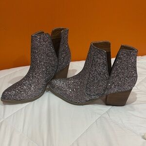 NEW Not Rated Glitter Ankle Boots - Pink size 8.5